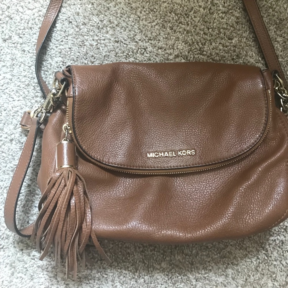 Michael Kors Bedford crossbody bag. Camel/tan